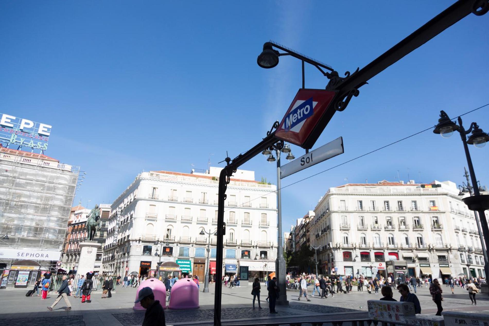 Puerta Del Sol Lägenhet Madrid Exteriör bild